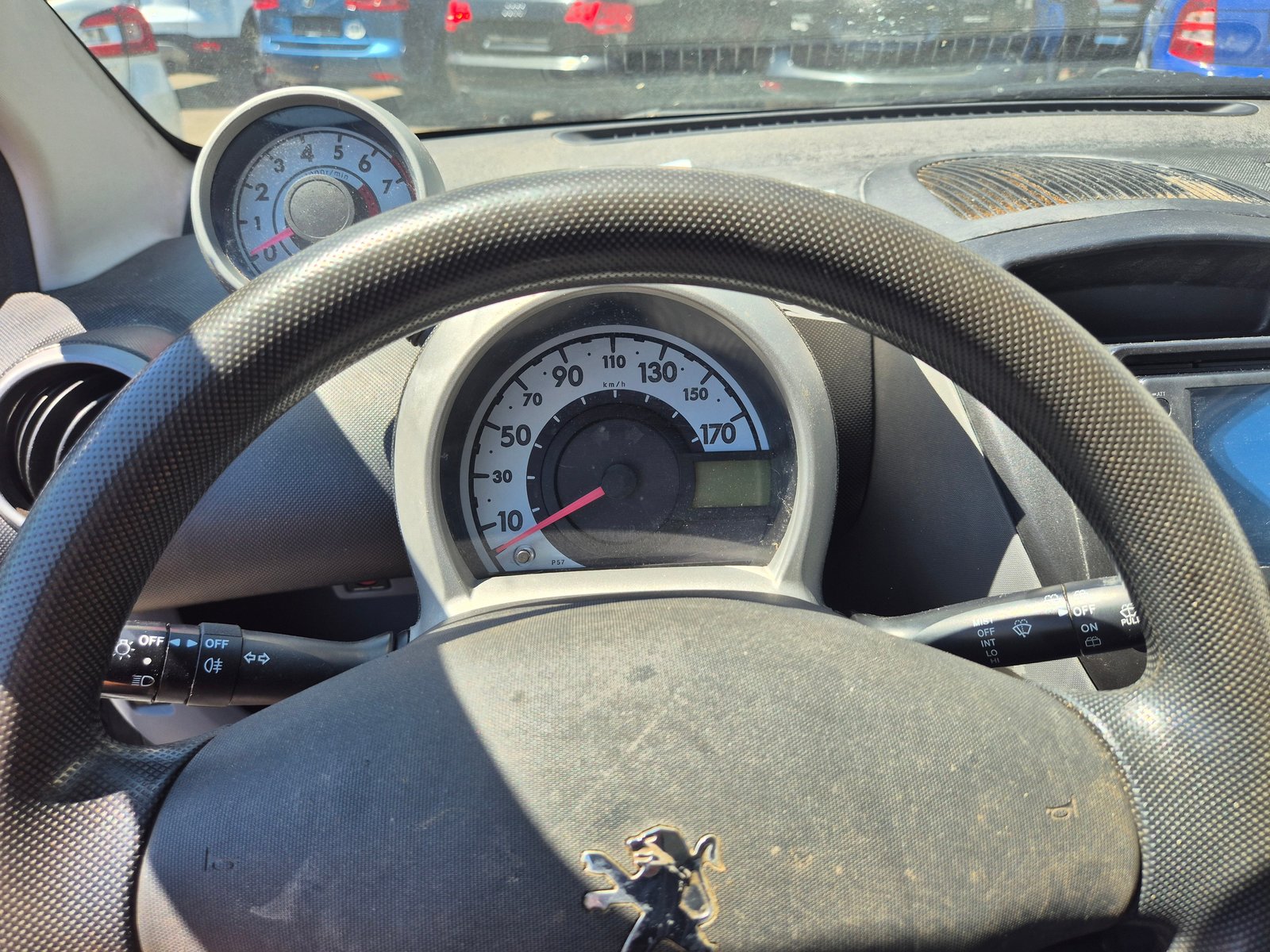 PEUGEOT 107 1.0 Trendy, Petrol, Second hand / Used, Manual - 7