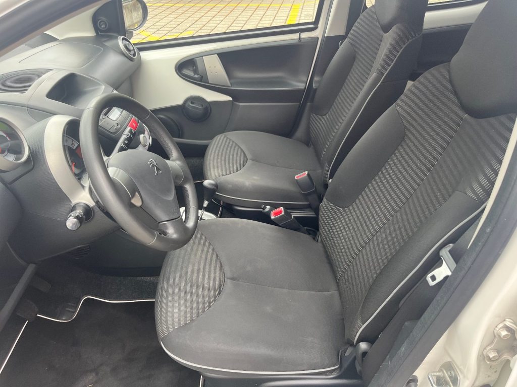 PEUGEOT 107 1.0 Active ETG, Petrol, Second hand / Used, Automatic - 6