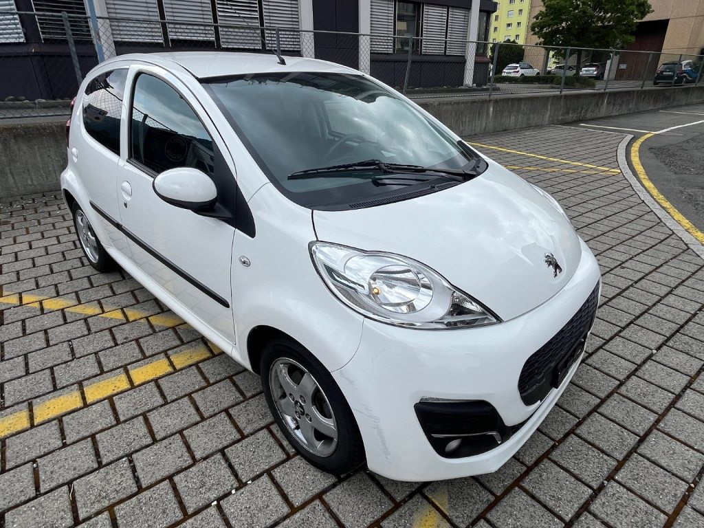PEUGEOT 107 1.0 Active ETG, Petrol, Second hand / Used, Automatic - 3
