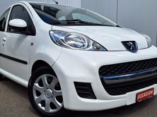PEUGEOT 107 1.0 Trendy EGS, Petrol, Second hand / Used, Automatic - 4