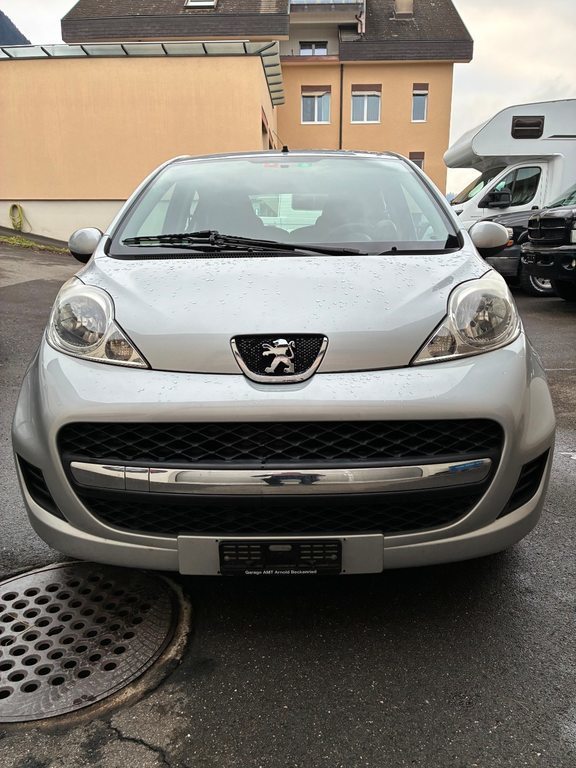 PEUGEOT 107 1.0 Swiss Edition