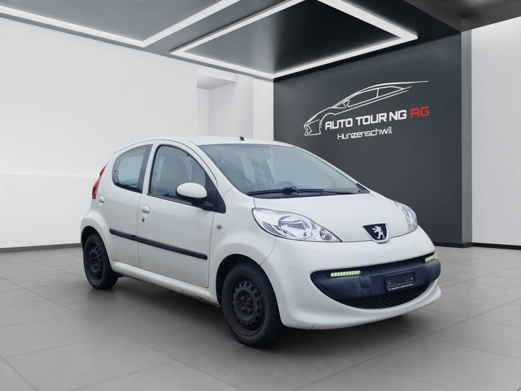 PEUGEOT 107 1.0 Trendy EGS