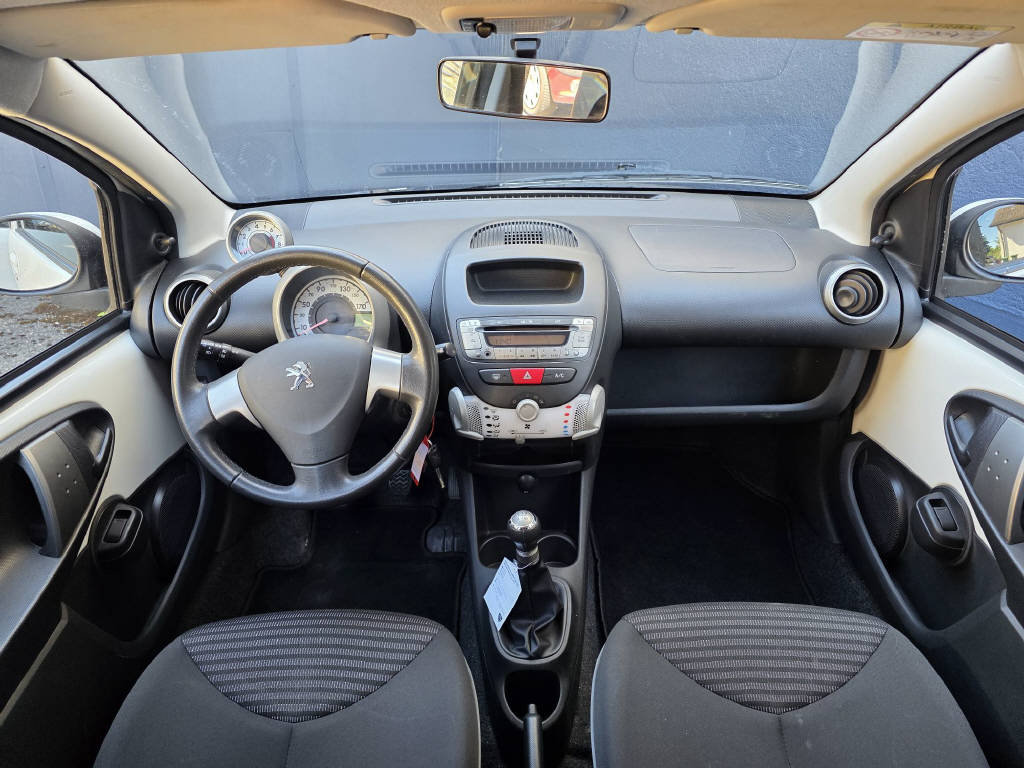 PEUGEOT 107 1.0 Style, Petrol, Second hand / Used, Manual - 6