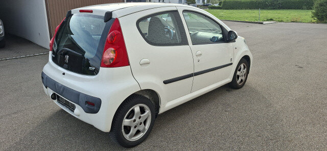 PEUGEOT 107 1.0 Swiss Edition, Benzin, Occasion / Gebraucht, Handschaltung - 3