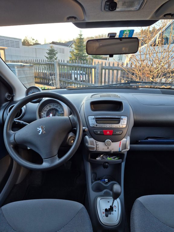 PEUGEOT 107 1.0 Trendy 2-Tronic, Petrol, Second hand / Used, Automatic - 6