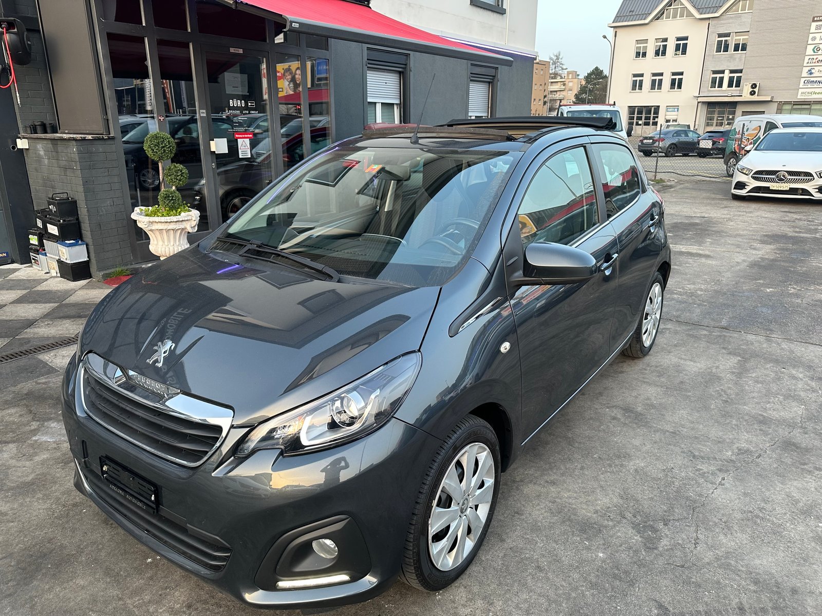 PEUGEOT 108 1.0 VTi Active Top ETG, Petrol, Second hand / Used, Automatic - 7