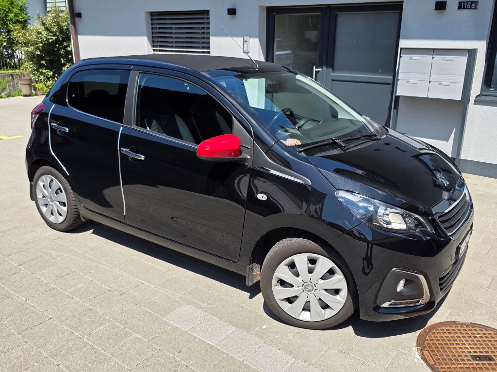 PEUGEOT 108 1.2 PureTech Active Top