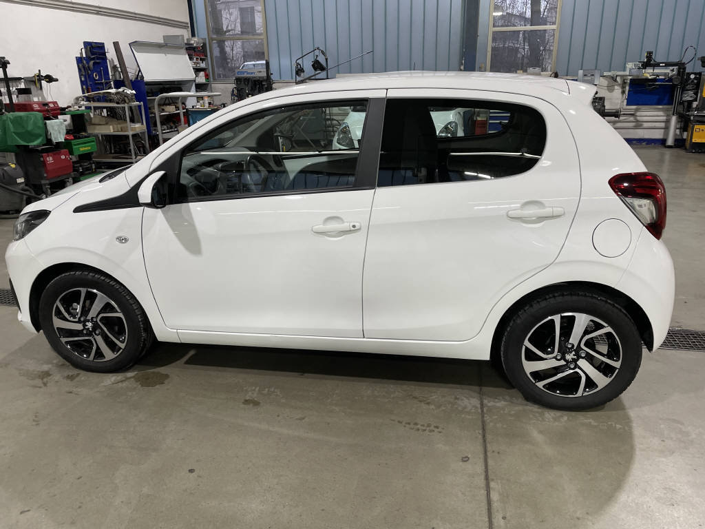 PEUGEOT 108 1.0 VTi Allure S/S, Benzin, Occasion / Gebraucht, Handschaltung - 5