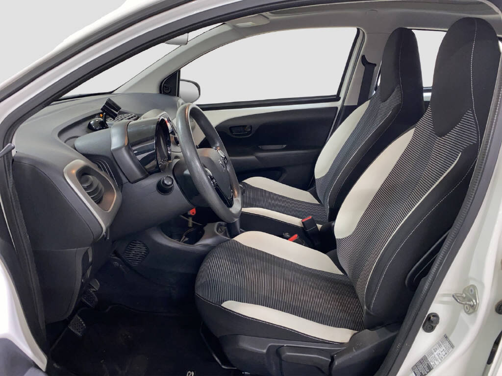 PEUGEOT 108 1.2 PureTech Active Top, Essence, Occasion / Utilisé, Manuelle - 6