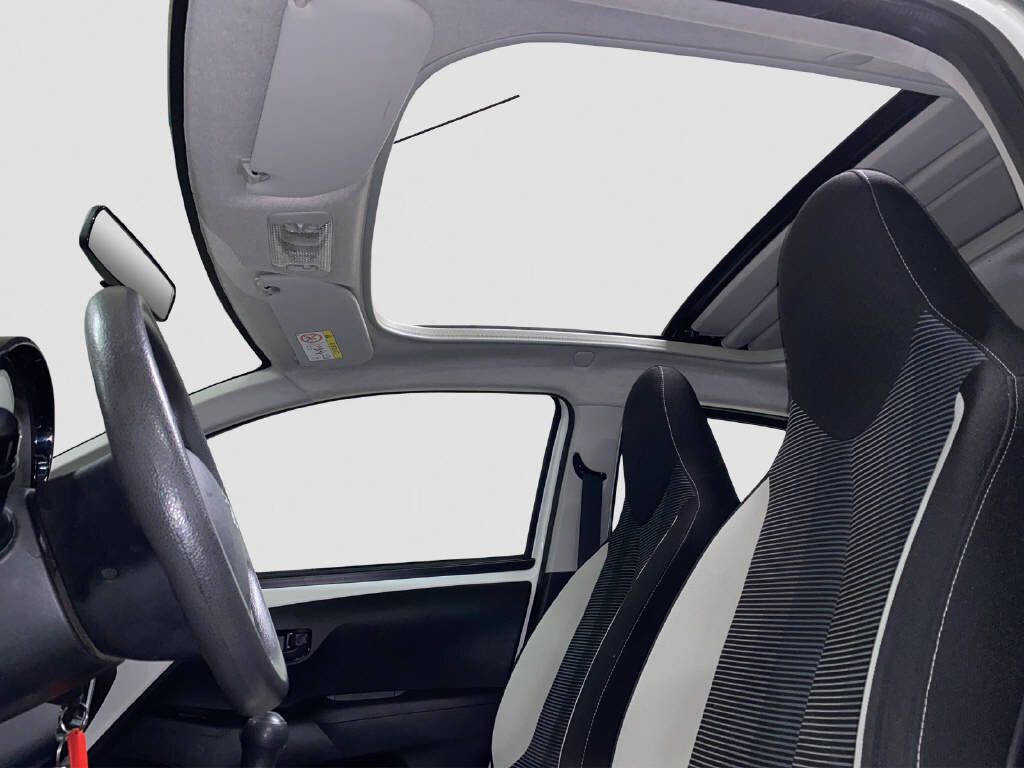 PEUGEOT 108 1.2 PureTech Active Top, Essence, Occasion / Utilisé, Manuelle - 7