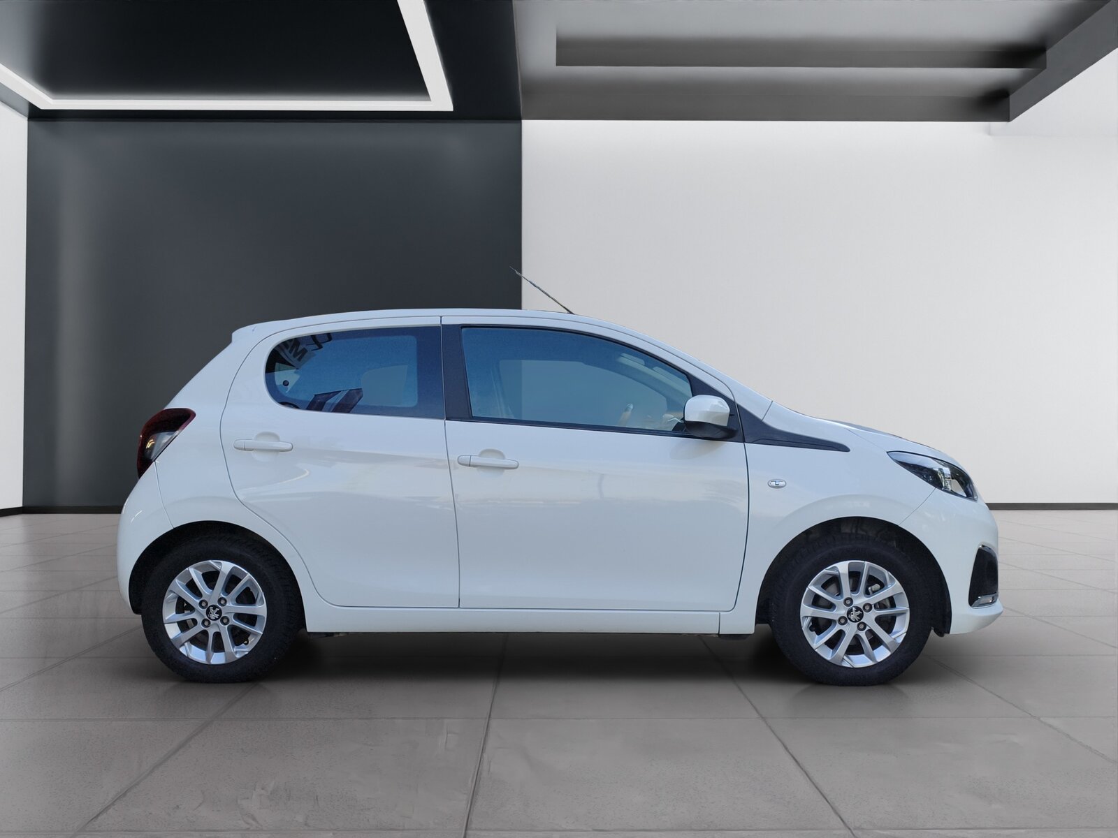 PEUGEOT 108 Limousine 1.2 PureTech Allure, Essence, Occasion / Utilisé, Manuelle - 2
