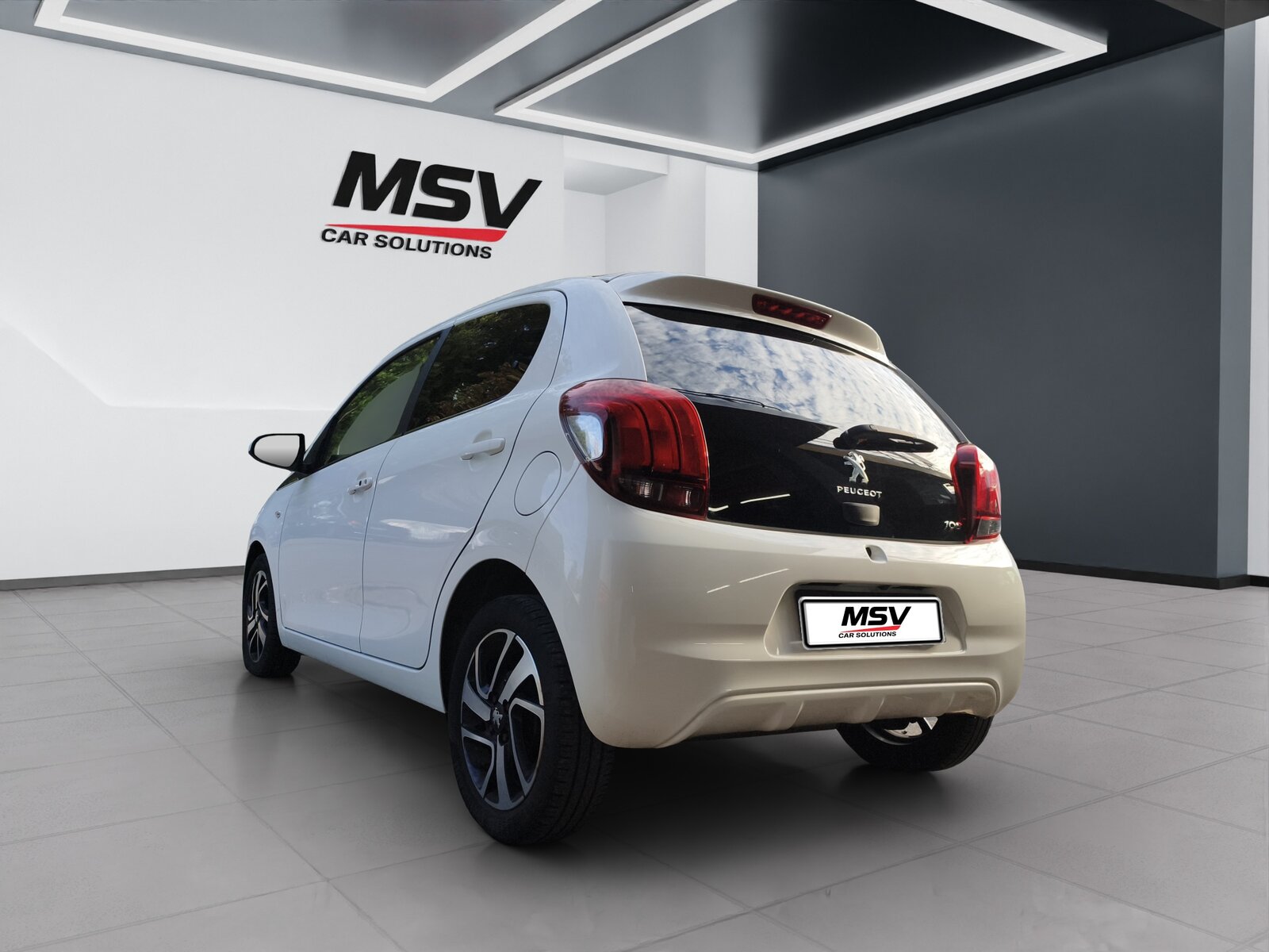 PEUGEOT 108 Limousine 1.2 PureTech Allure, Benzin, Occasion / Gebraucht, Handschaltung - 5