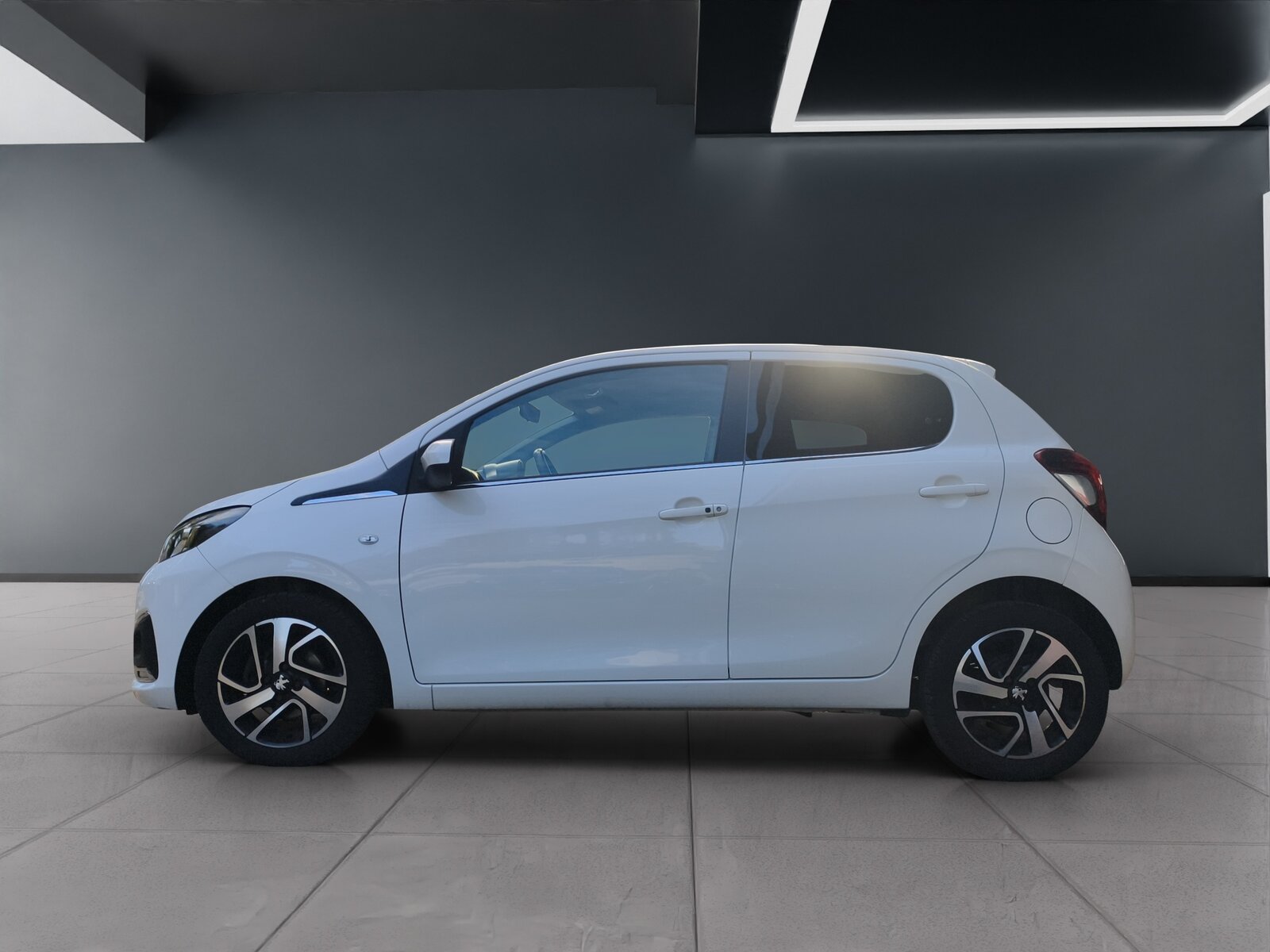 PEUGEOT 108 Limousine 1.2 PureTech Allure, Benzin, Occasion / Gebraucht, Handschaltung - 6