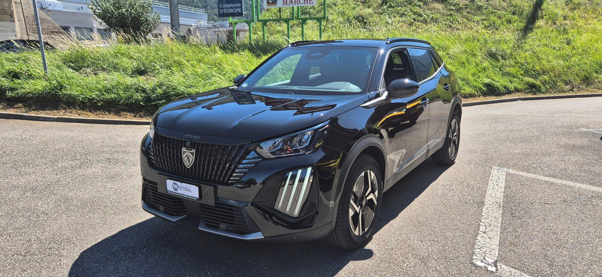 PEUGEOT 2008 1.2 Hybrid Allure Premium