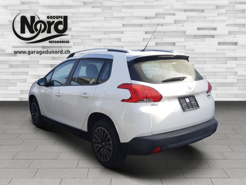 PEUGEOT 2008 1.2 PureTech 110 Style S/S, Essence, Occasion / Utilisé, Automatique - 4