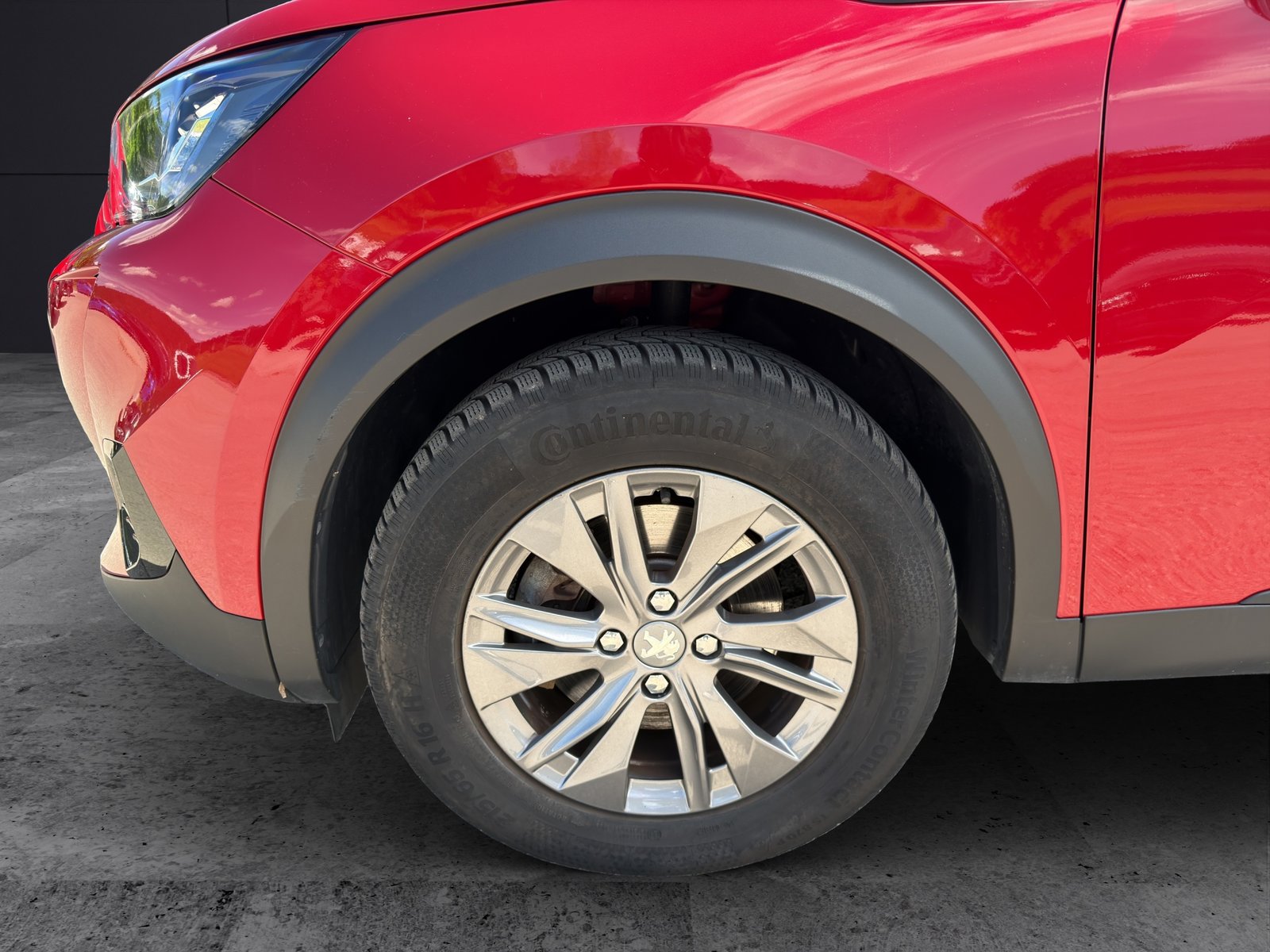 PEUGEOT 2008 e Active, Électrique, Occasion / Utilisé, Automatique - 5