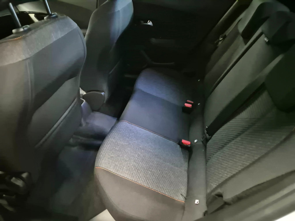 PEUGEOT Peugeot 2008 1.2 Hybrid Style, Mild-Hybrid Benzin/Elektro, Automatik - 6