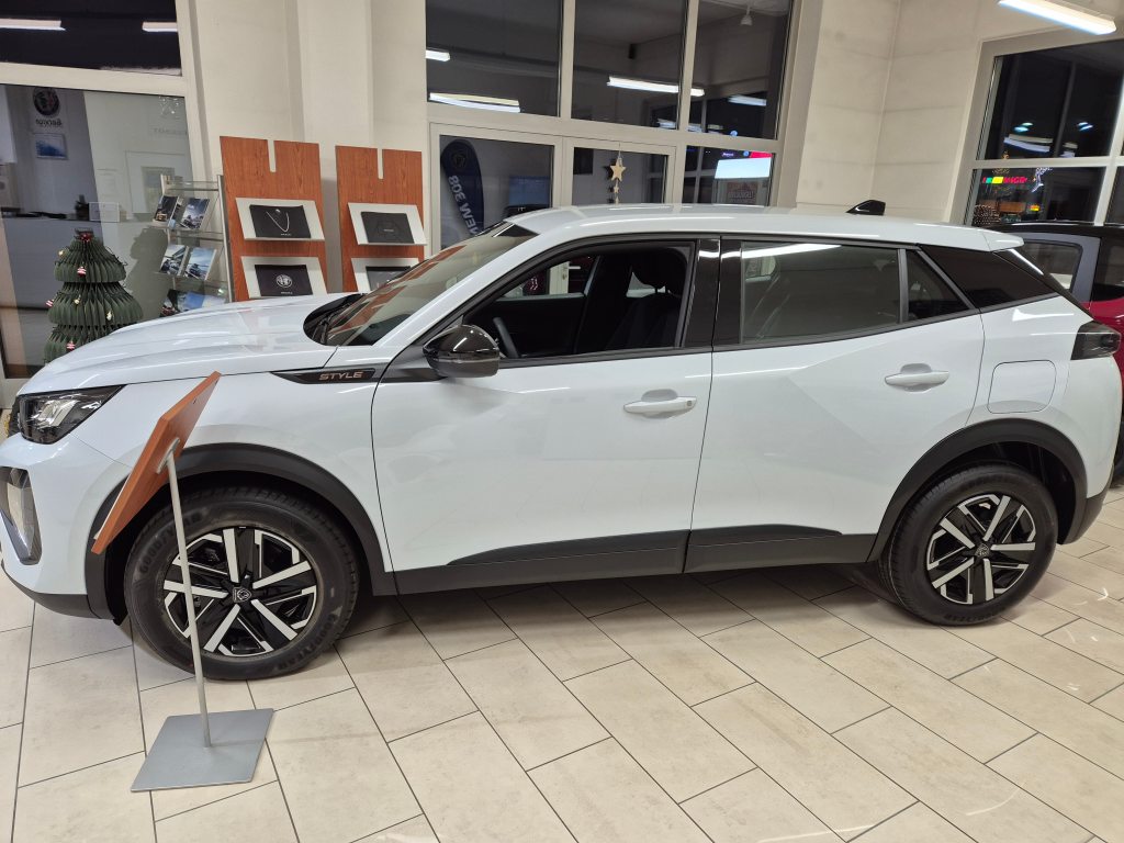 PEUGEOT Peugeot 2008 1.2 Hybrid Style, Mild-Hybrid Benzin/Elektro, Automatik - 2