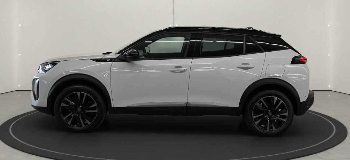 PEUGEOT 2008 e-GT