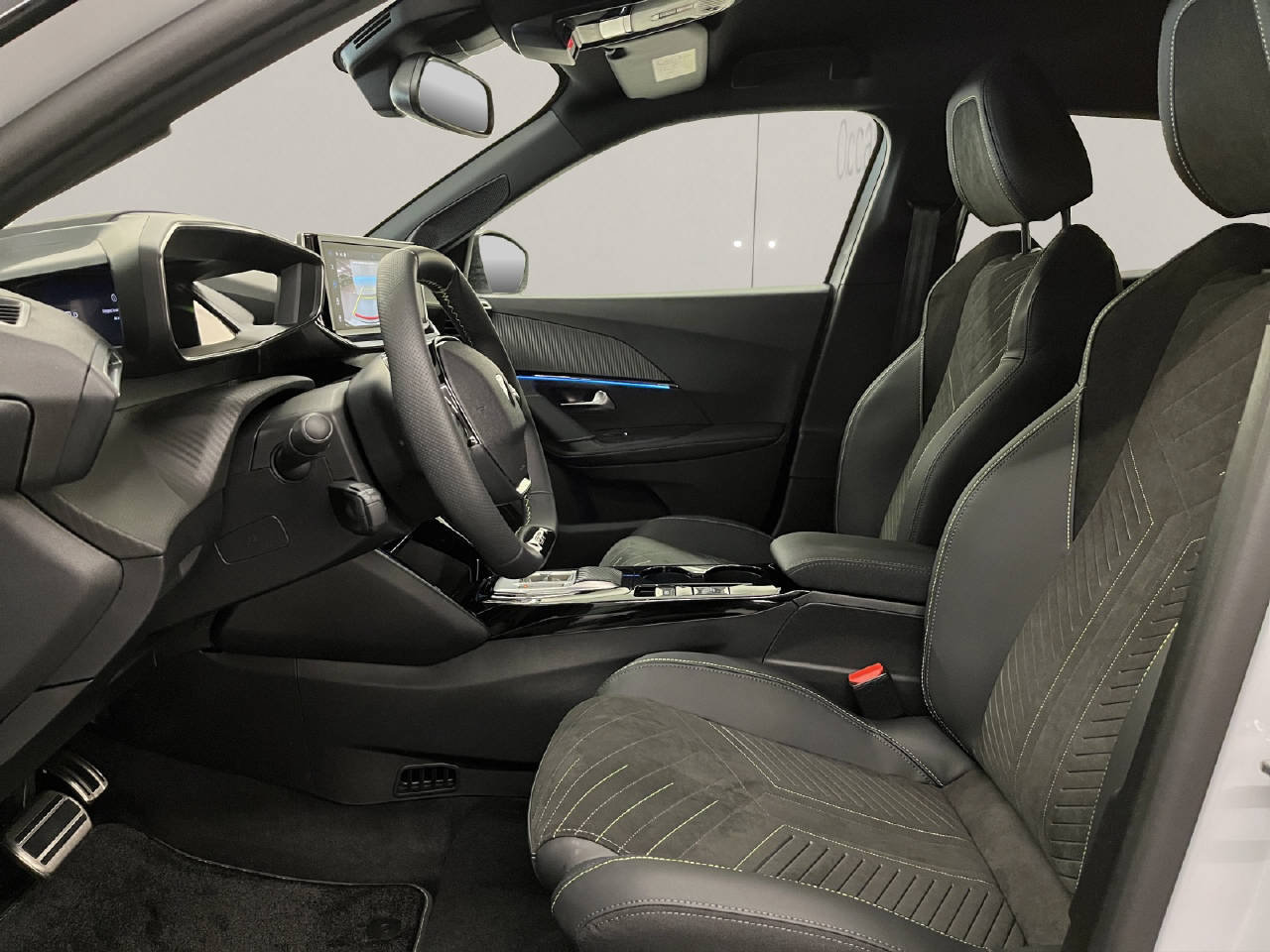 PEUGEOT 2008 e-GT, Électrique, Voiture nouvelle, Automatique - 5