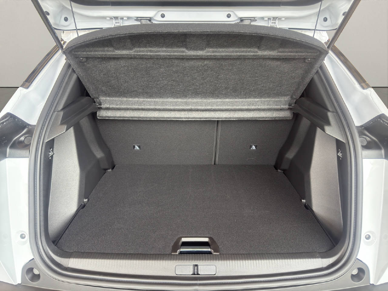 PEUGEOT 2008 1.2 Hybrid 145 PS ALLURE PREMIUM AUTOMAT, Mild-Hybrid Benzin/Elektro, Neuwagen, Automatik - 4