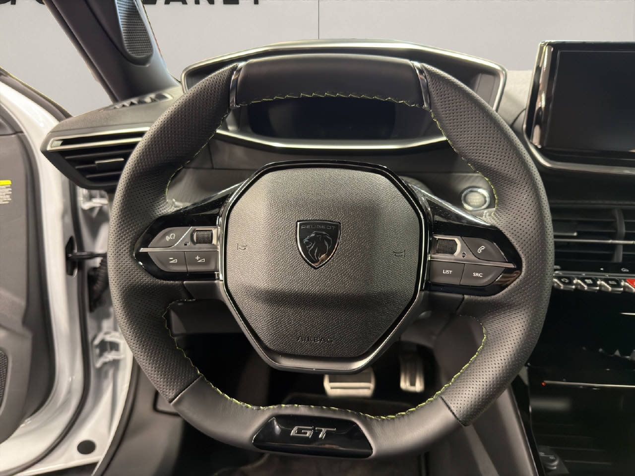 PEUGEOT 2008 1.2 Hybrid GT, Mild-Hybrid Benzin/Elektro, Neuwagen, Automatik - 6