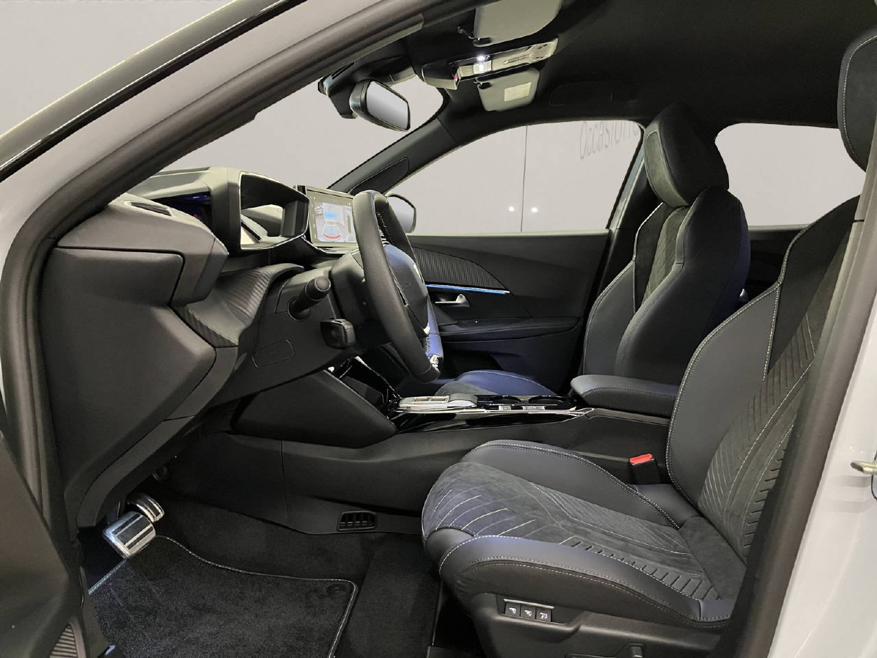 PEUGEOT 2008 1.2 Hybrid 145 GT, Hybride Léger Essence/Électricité, Voiture nouvelle, Automatique - 5