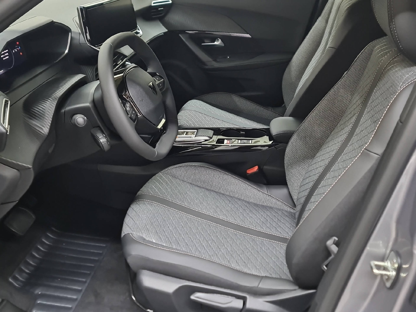 PEUGEOT 2008 1.2 Hybrid 145 Allure, Hybride Leggero Benzina/Elettrica, Auto nuove, Automatico - 6