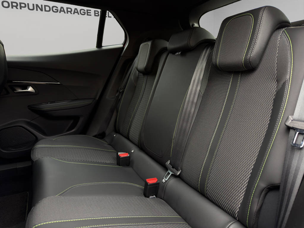 PEUGEOT 2008 1.2 Hybrid 145 GT, Mild-Hybrid Benzin/Elektro, Neuwagen, Automatik - 7