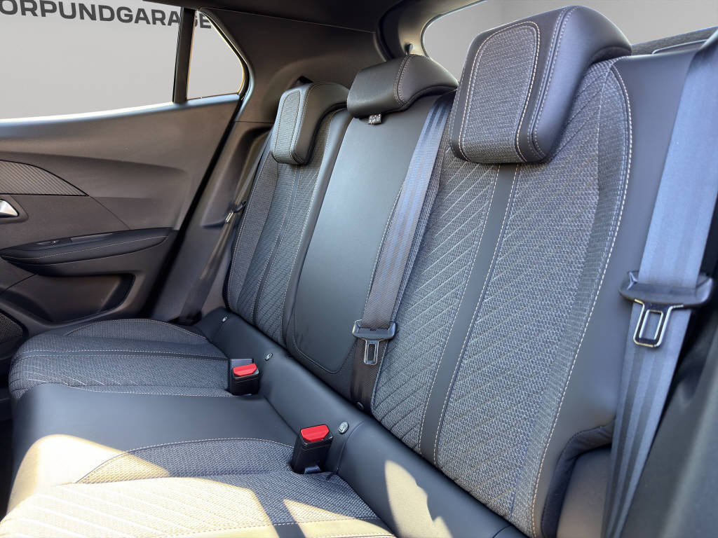 PEUGEOT 2008 1.2 Hybrid 145 Allure, Hybride Leggero Benzina/Elettrica, Auto nuove, Automatico - 7