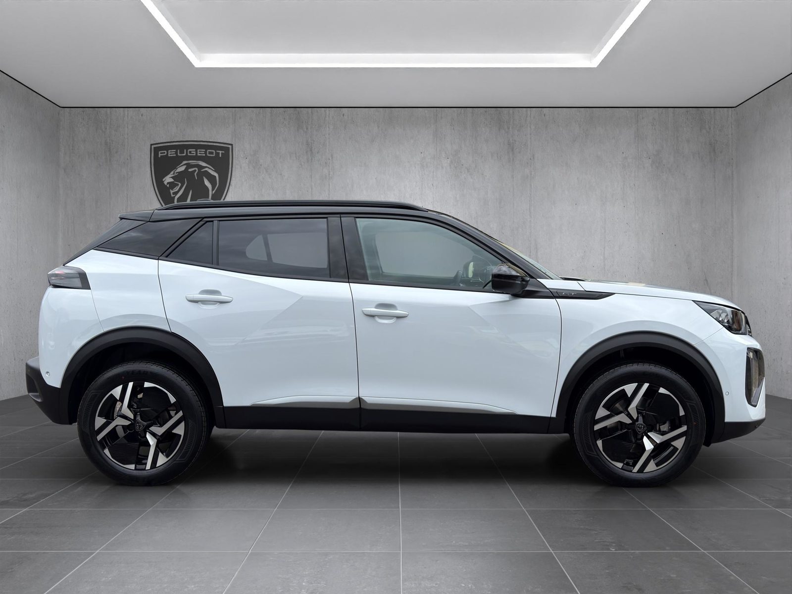 PEUGEOT 2008 1.2 Hybrid 145 GT, Mild-Hybrid Petrol/Electric, New car, Automatic - 4