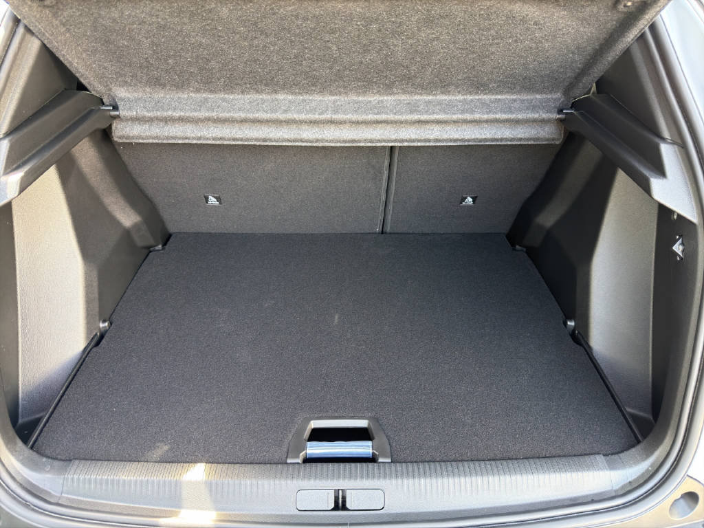 PEUGEOT 2008 1.2 Hybrid 145 GT, Hybride Léger Essence/Électricité, Voiture nouvelle, Automatique - 6