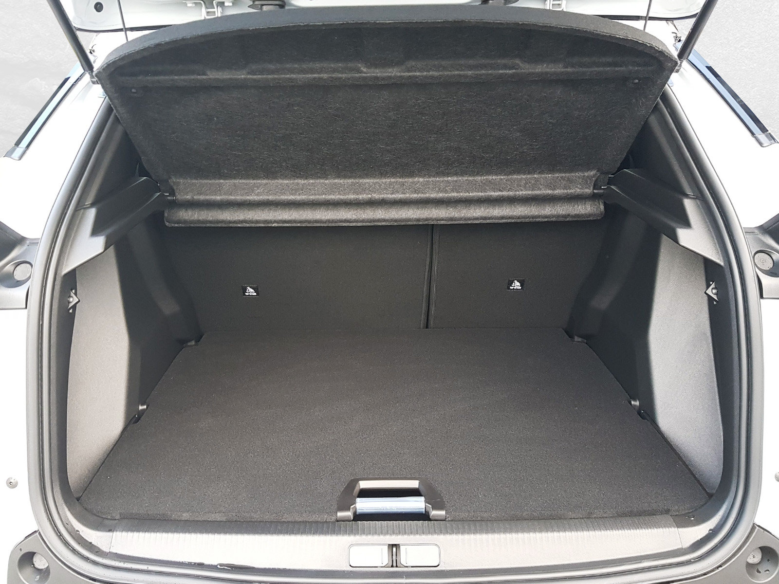PEUGEOT 2008 1.2 Hybrid 145 GT, Hybride Leggero Benzina/Elettrica, Auto nuove, Automatico - 6