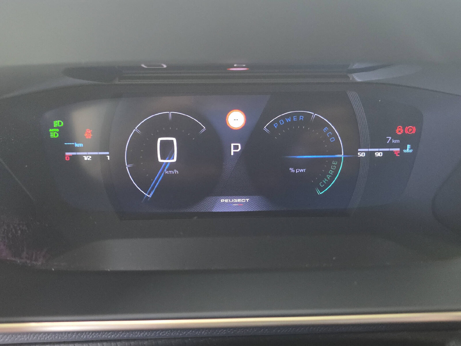 PEUGEOT 2008 1.2 Hybrid 145 GT Exclusive, Mild-Hybrid Benzin/Elektro, Neuwagen, Automatik - 7