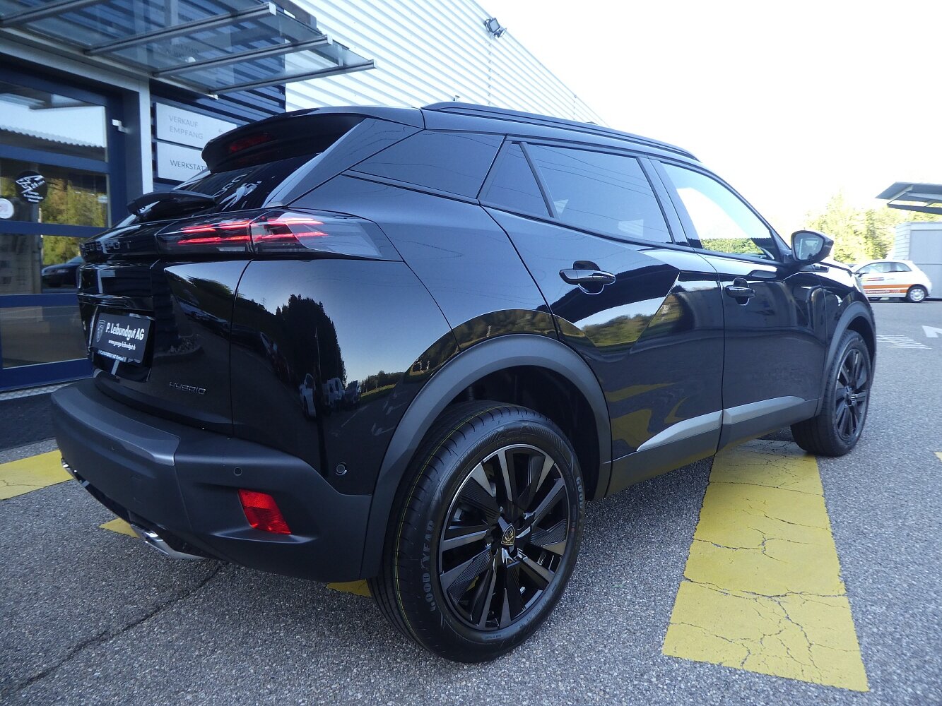 PEUGEOT 2008 1.2 Hybrid 145 GT Exclusive, Mild-Hybrid Benzin/Elektro, Neuwagen, Automatik - 6