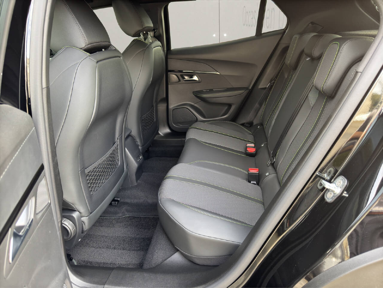 PEUGEOT 2008 1.2 Hybrid 145 GT, Mild-Hybrid Benzin/Elektro, Neuwagen, Automatik - 5