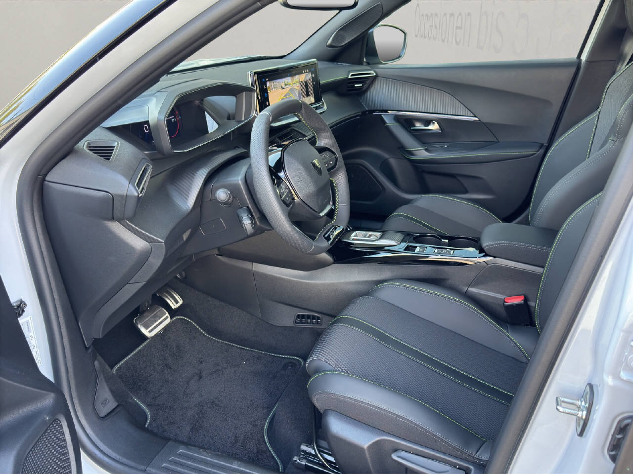 PEUGEOT 2008 1.2 Hybrid 145 GT, Mild-Hybrid Benzin/Elektro, Neuwagen, Automatik - 4