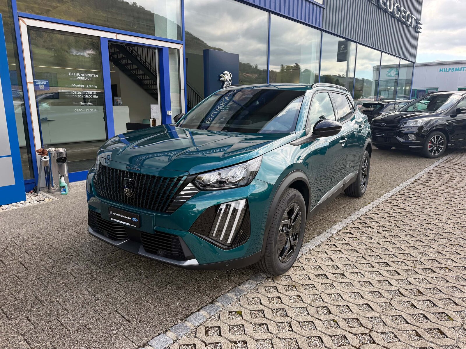 PEUGEOT 2008 1.2 Hybrid 145 Envy, Hybride Léger Essence/Électricité, Voiture nouvelle, Automatique - 2