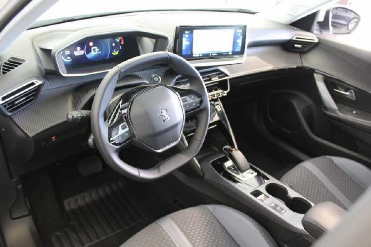 PEUGEOT 2008 e-Allure, Elektro, Occasion / Gebraucht, Automatik - 5