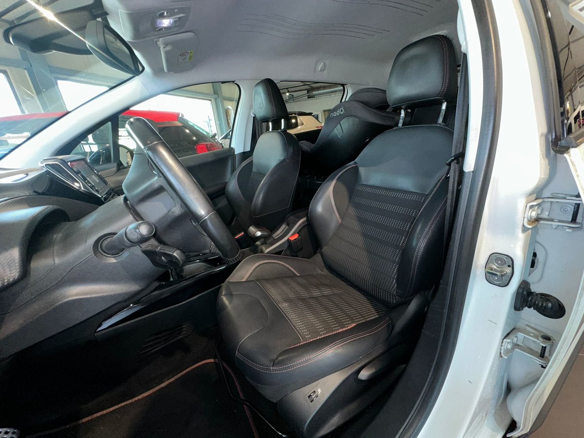 PEUGEOT 2008 1.2 PureTech GT Line EAT6, Benzina, Occasioni / Usate, Automatico - 6