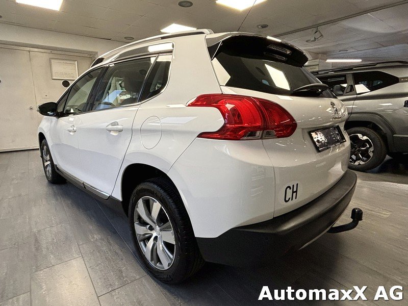 PEUGEOT 2008 1.6 e-HDi 92 Style EGS, Diesel, Occasion / Gebraucht, Automatik - 4