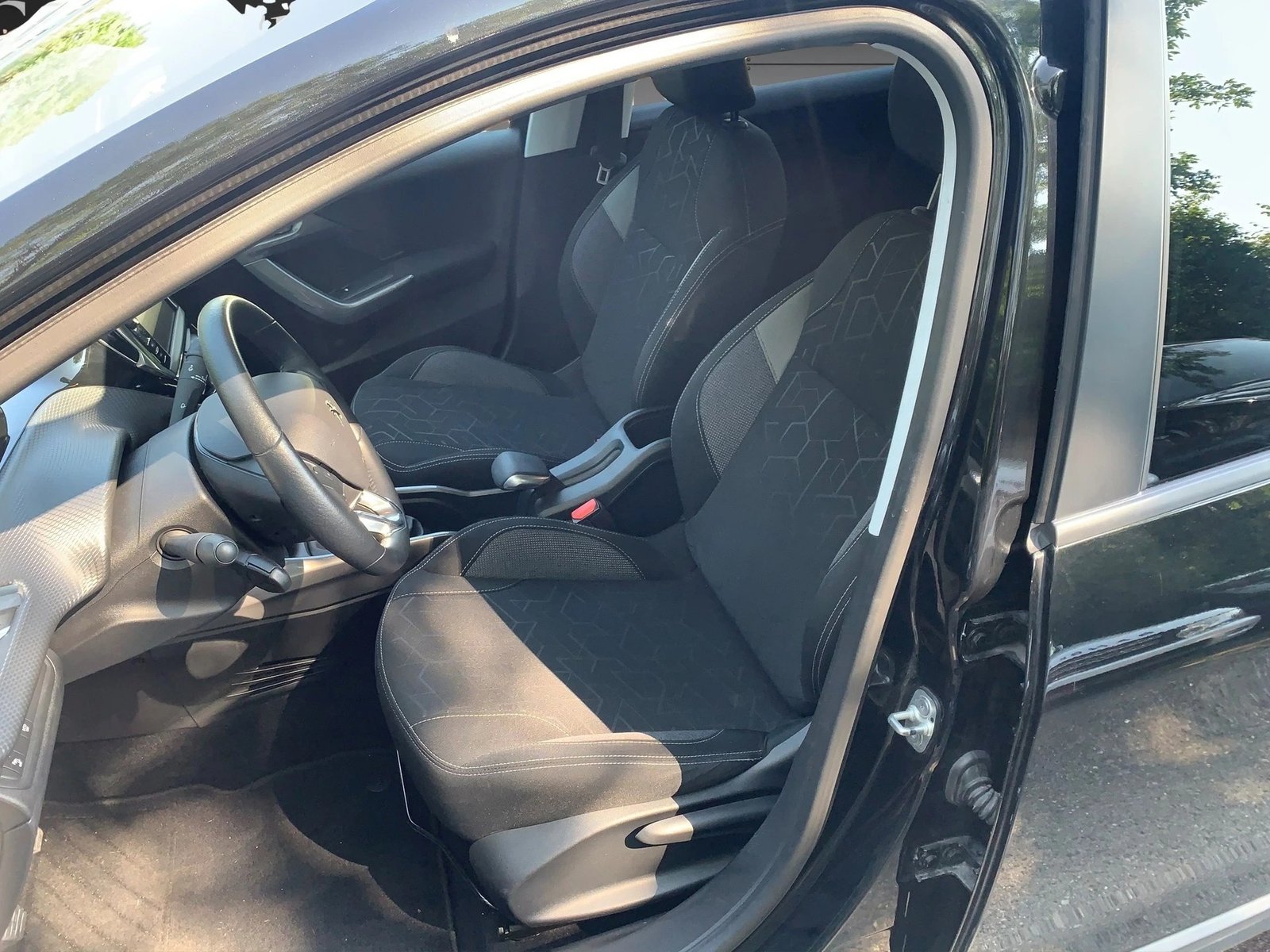 PEUGEOT 2008 1.2 PureTech Active, Benzina, Occasioni / Usate, Manuale - 5