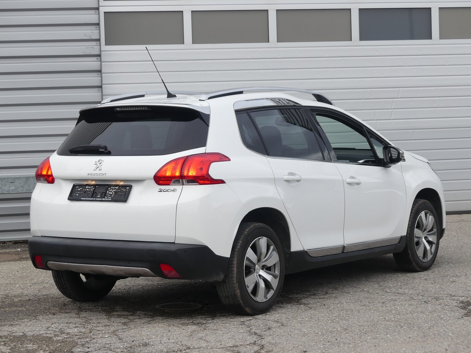 PEUGEOT 2008 1.6 VTI Allure, Petrol, Second hand / Used, Manual - 3
