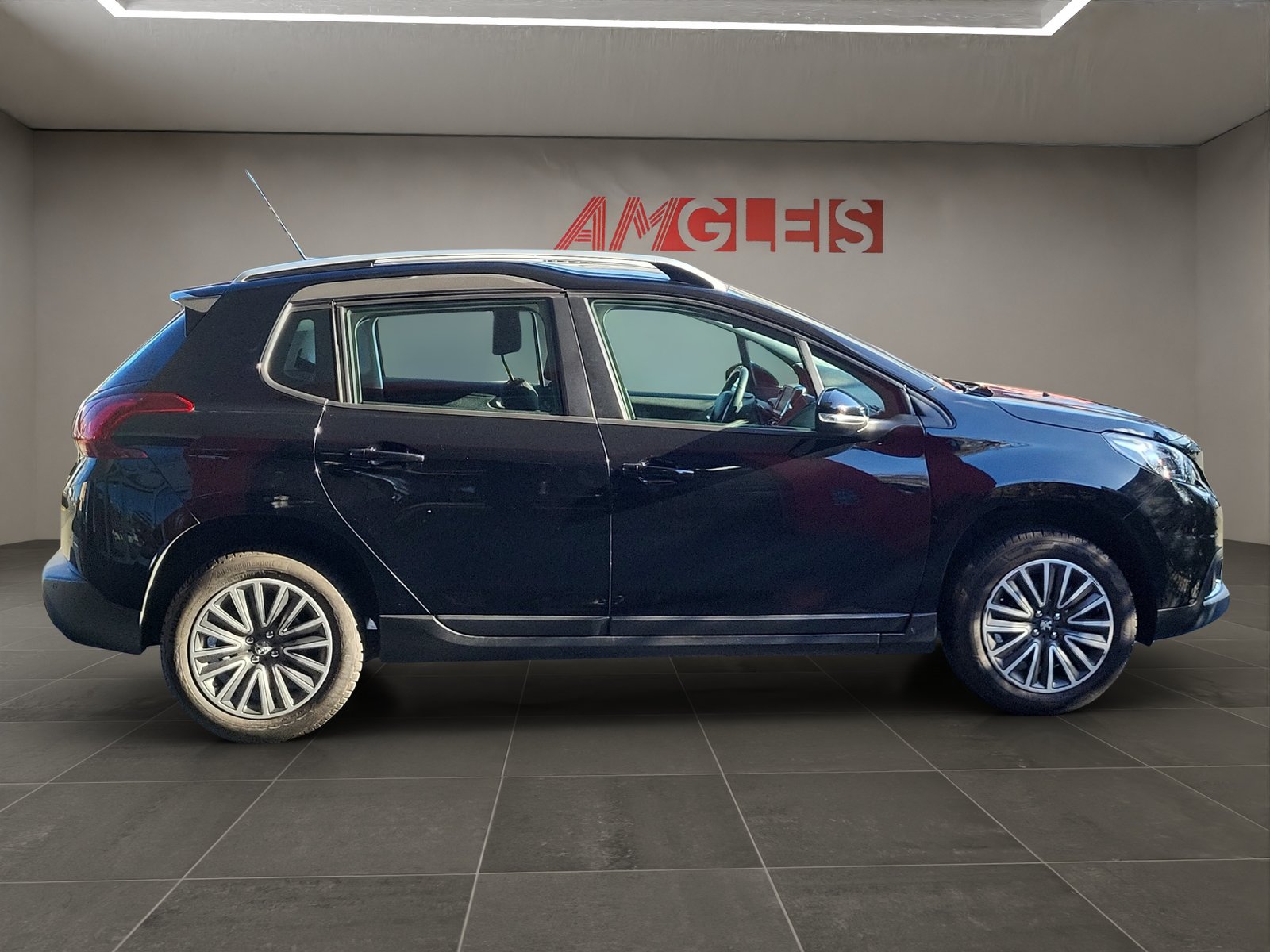 PEUGEOT 2008 Geländewagen 1.2 PureTech Active, Benzin, Occasion / Gebraucht, Handschaltung - 6