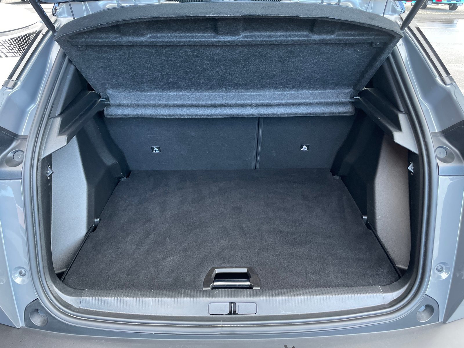PEUGEOT 2008 1.2 PureTech GT, Essence, Occasion / Utilisé, Automatique - 6