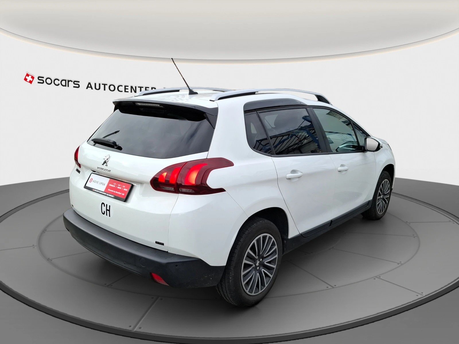 PEUGEOT 2008 1.2 PureTech Active // Rückfahrkamera / Navi /, Benzin, Occasion / Gebraucht, Handschaltung - 3