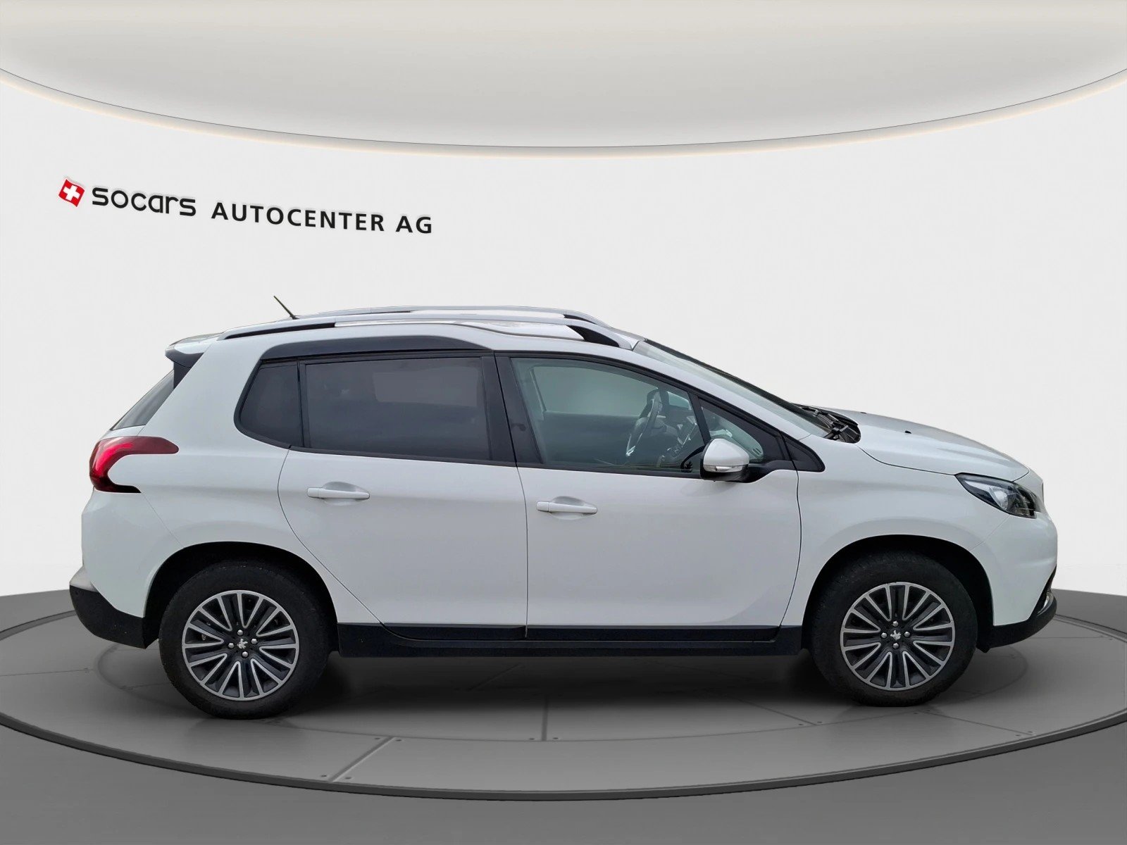 PEUGEOT 2008 1.2 PureTech Active // Rückfahrkamera / Navi /, Benzin, Occasion / Gebraucht, Handschaltung - 6