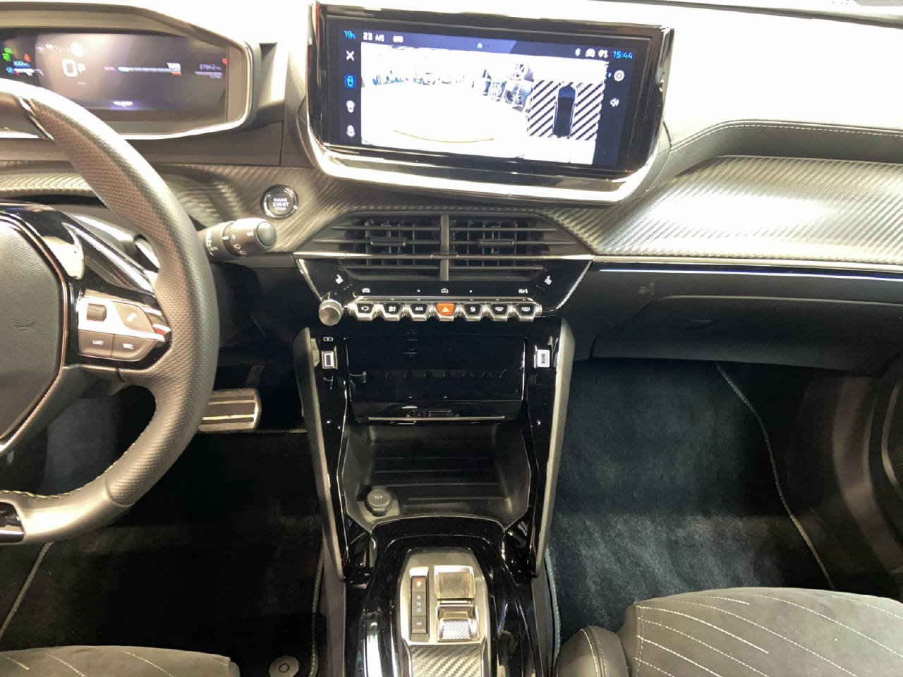 PEUGEOT 2008 1.2 Hybrid 145 GT, Voll-Hybrid Benzin/Elektro, Occasion / Gebraucht, Automatik - 7