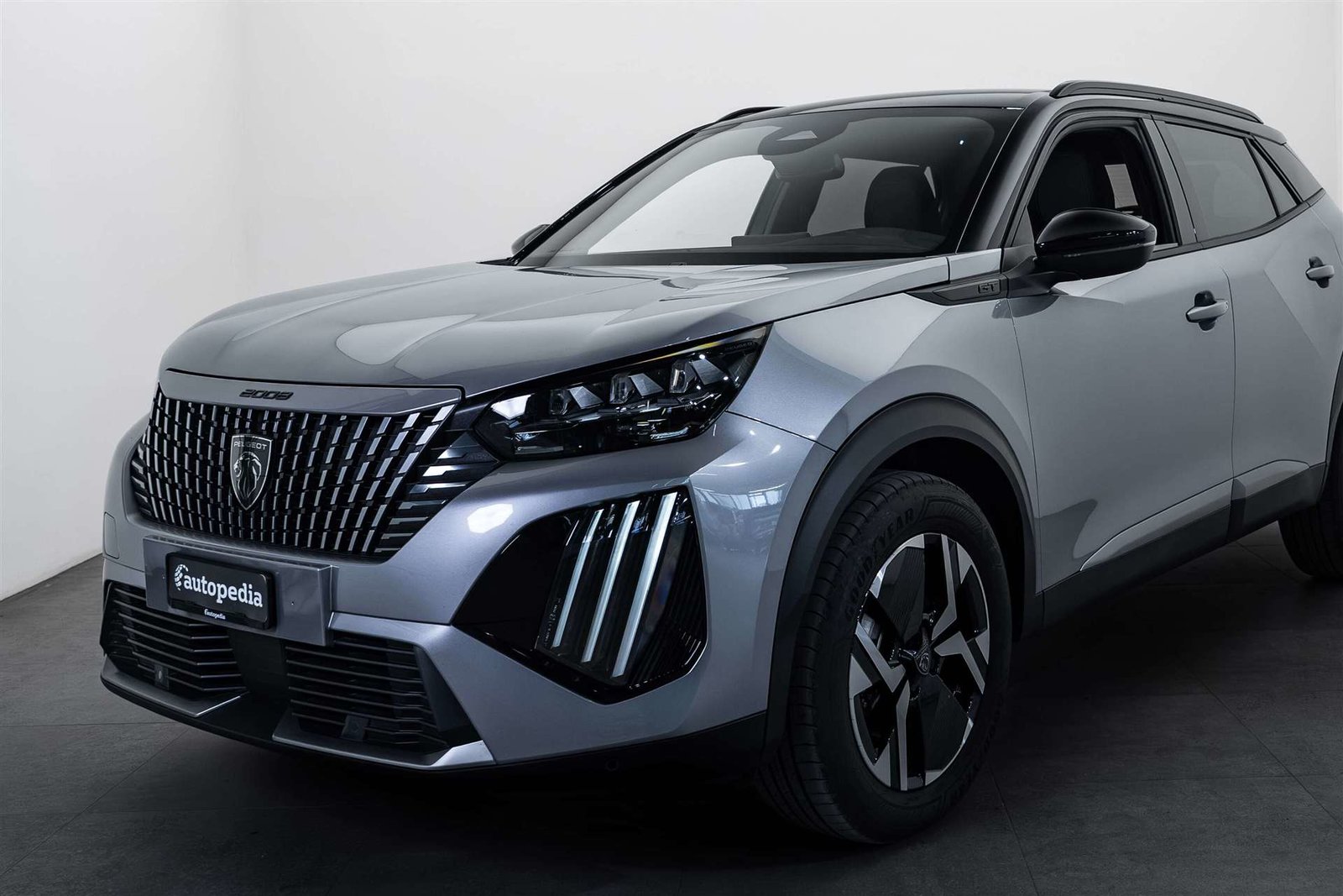 PEUGEOT 2008 1.2 145 MHEV GT Automat, Mild-Hybrid Benzin/Elektro, Occasion / Gebraucht, Automatik - 2