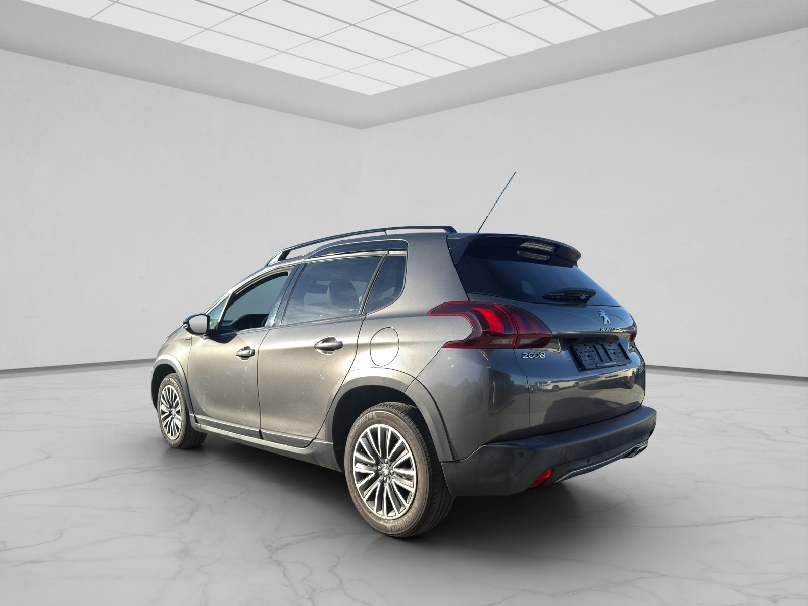 PEUGEOT 2008 1.2 PureTech GT Line EAT6, Benzin, Occasion / Gebraucht, Automatik - 4
